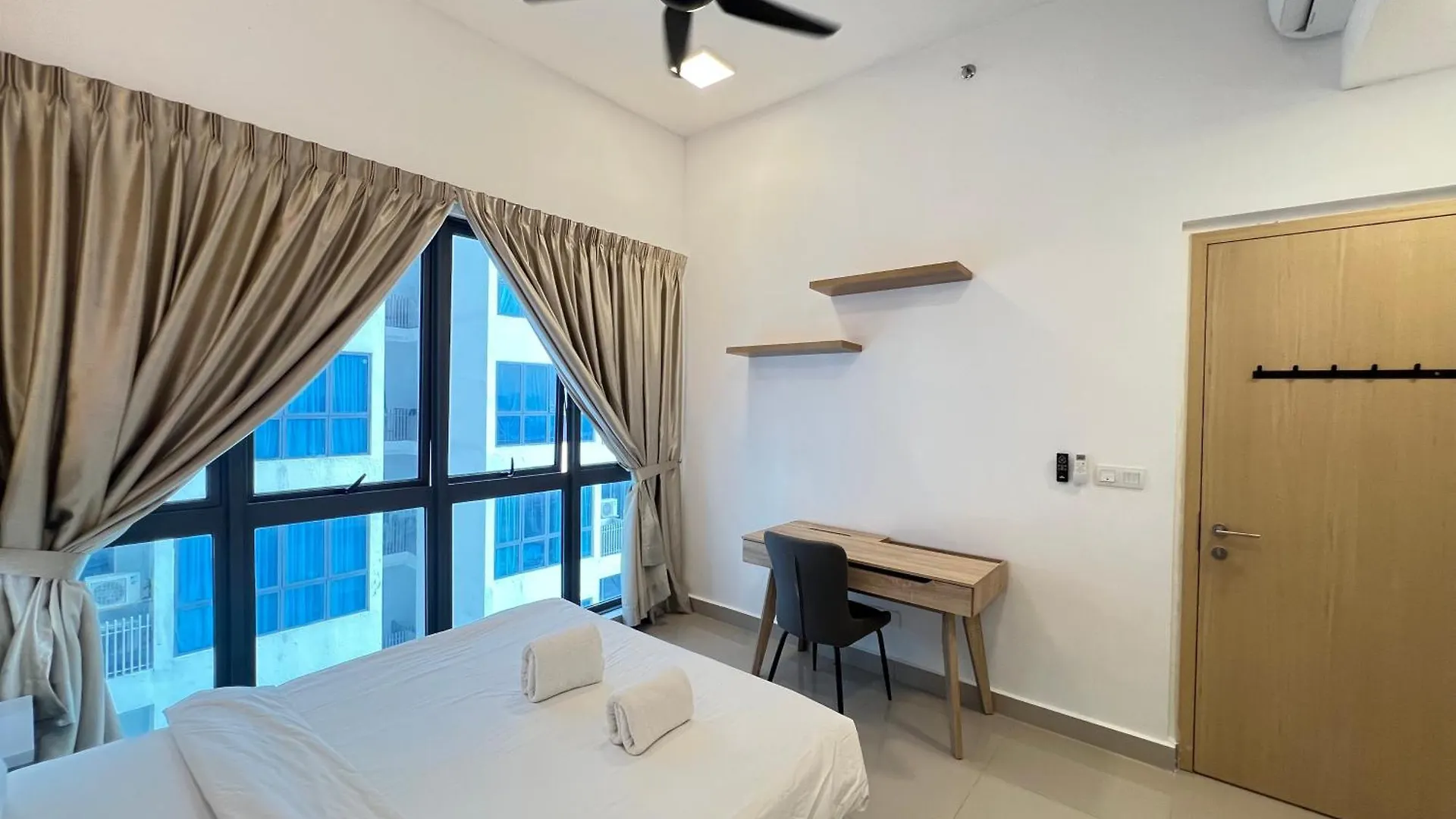 아파트 Infinitum Service Suites Klcc Homestay 쿠알라룸푸르
