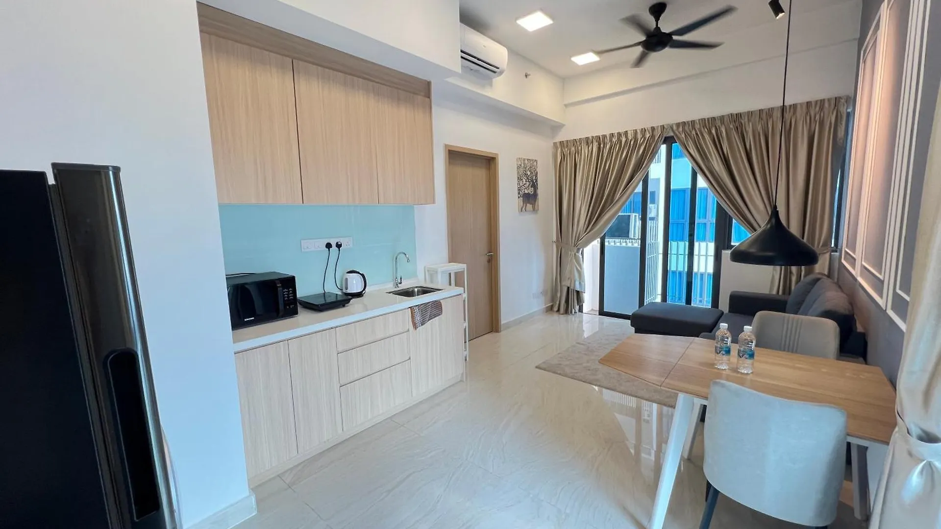 아파트 Infinitum Service Suites Klcc Homestay 쿠알라룸푸르